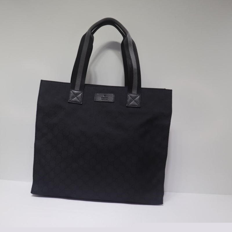 G*u*i shopping bags